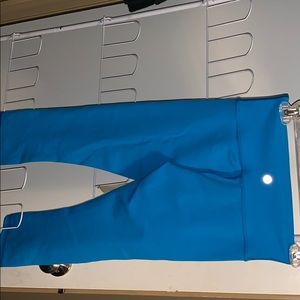 Lululemon 3/4 yoga pants